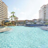 Отель The Waterfront Beach Resort, A Hilton Hotel, фото 24