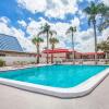 Отель Super 8 By Wyndham Clearwater/Us Hwy 19 N, фото 11
