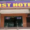 Отель RST Hotel, фото 1