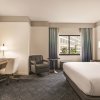 Отель DoubleTree Suites by Hilton Hotel Tampa Bay, фото 46