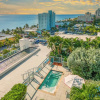 Отель Front Bay View Terrace Rooftop Pool Near Beach, фото 35