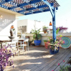 Отель Super Central Stunning Roof 2BR Apt, фото 15