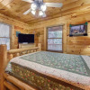 Отель Truly Blessed, 3 Bedrooms, Hot Tub, Sleeps 10, фото 5