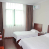 Отель GreenTree Inn Shaoxing Zhuji Railway Station Wangyun West Road Hotel, фото 3