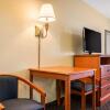 Отель QUALITY INN & SUITES SARASOTA, фото 3