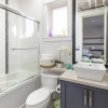 Отель Vancouver West Cozy Retreat by Host Launch, фото 11