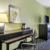 Отель Comfort Suites At Fairgrounds - Casino, фото 35