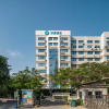 Отель Hanting Hotel Xiamen Airport Wuyuan Bay, фото 8