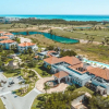 Отель Magnificent Golden Bear w Balcony Pool and Private Parking lot E21, фото 13