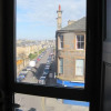 Отель Spacious 2 Bedroom Victorian Apartment Near Leith, фото 5