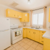 Отель 1 or 3 Bedroom Apartment with Full Kitchen, фото 34