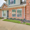Отель Central College Station Townhome w/ Community Pool, фото 20