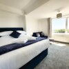 Отель Sea View - 1 Bed Suite - Ocean Breeze - Port Eynon, фото 6