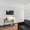 Отель Cape Suites Room 7 - Free Parking! 2 Bedroom Hotel Room by RedAwning, фото 6