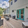 Отель Bright & Inviting Home by Biltmore Village w/ Deck, фото 13