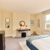 Отель The Peckham Hideaway - Bright 3bdr Flat, фото 15