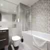 Отель Seven Living Residences Slough - Luxury Apartments, фото 9