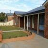 Отель Numurkah Self Contained Apartments - The Saxton в Нумурке