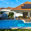 Отель Modern 3 Bedroom Private Pool Villa -ML7, фото 14