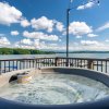 Отель Lake it Up Mountain and Lake View Villa Features Hot Tub, Fire Pit and Corn Hole by Redawning, фото 2