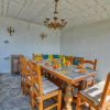 Отель Bello Pezzo 2-Bedroom Lakeview Apartment, фото 2