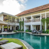 Отель Huge 16 Bedrooms Villa in Bali for Your Group and Party, фото 1