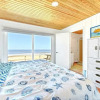 Отель Harmony Beach House, 3 Bedrooms, Sleeps 6, Ocean Front, Large Deck, фото 14