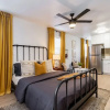 Отель Live Like a Local - Studio With Huge Backyard, фото 1