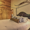 Отель Mars Hill Cabin on Big Laurel Creek w/ Hot Tub!, фото 3