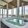 Отель Beachfront Gilchrist Retreat: Hot Tub + Bay Views, фото 19