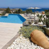 Отель Cozy Pool Front Apartment With sea View Green, фото 18