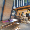 Отель Cozy Mountain View A-frame, фото 8
