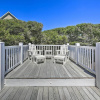 Отель Emerald Isle Getaway w/ Ocean View: Nearby Beach!, фото 1