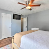Отель Fayetteville Condo w/ Fireplace: 7 Mi to Dtwn, фото 13