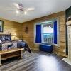 Отель Log Heaven - Three Bedroom Cabin with Hot Tub, фото 4