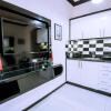 Отель Rare New Marina Hotspot With Fast Free WIFI, Balcony & Pool - Western Standards - Sheraton Plaza 414, фото 14
