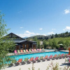Отель Contemporary Slopeside Condo, фото 24