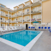 Отель Gateway Hotel & Suites, Ascend Hotel Collection, фото 14