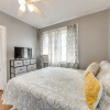 Отель St Louis Vacation Rental ~ 10 Mi to Downtown!, фото 2