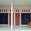 Отель OYO 90271 Puri Asri Family Homestay Syariah, фото 13