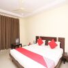 Отель OYO 22040 Hotel Central Plaza, фото 7