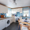 Отель Bluebell Cottage - 2 Bedroom Holiday Home - Bronllys Farm Llanelli, фото 9