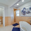 Отель Lovely Lubbock Home w/ Furnished Deck & Grill, фото 6