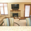 Отель Comfort and Convenience in this Spacious Unit by RedAwning - Save 20% on 7+ Nights!, фото 25