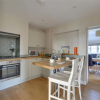 Отель Gorgeous Holiday Home Overlooking the Spacious County of Weald of Kent, фото 8