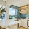 Отель Exquisite Apartment in Mouille Point near to Golf Course, фото 31