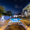 Отель Private Estate with Pool 10bed/6baths, фото 8