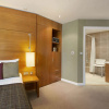 Отель Ramada Plaza by WyndhamWrexham, фото 6