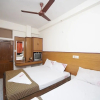 Отель SPOT ON 38565 Hotel Surya, фото 16