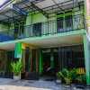 Отель Oyo 90868 Ikhwan Guest House Syariah, фото 20